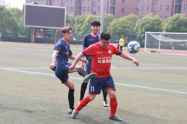 科尔点评勇士表现：开局良好却因失误差点失利